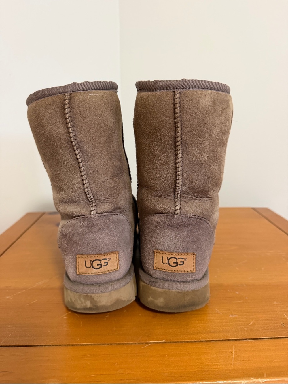 Women’s UGG Classic Short Boot in Mushroom